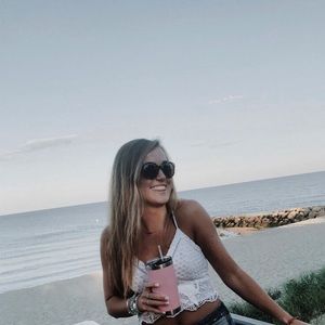 Meet your Posher, Molly